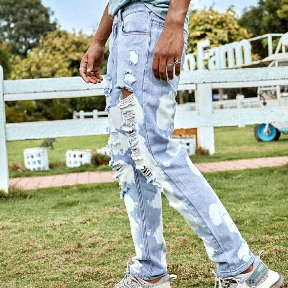 Men Washed Distressed Straight Leg Jeans - Picture 3 of 9
